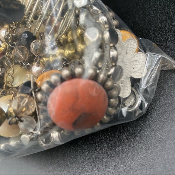 Mixed Bag Wearable and Craft Jewelry 11oz - Picture 6 of 8